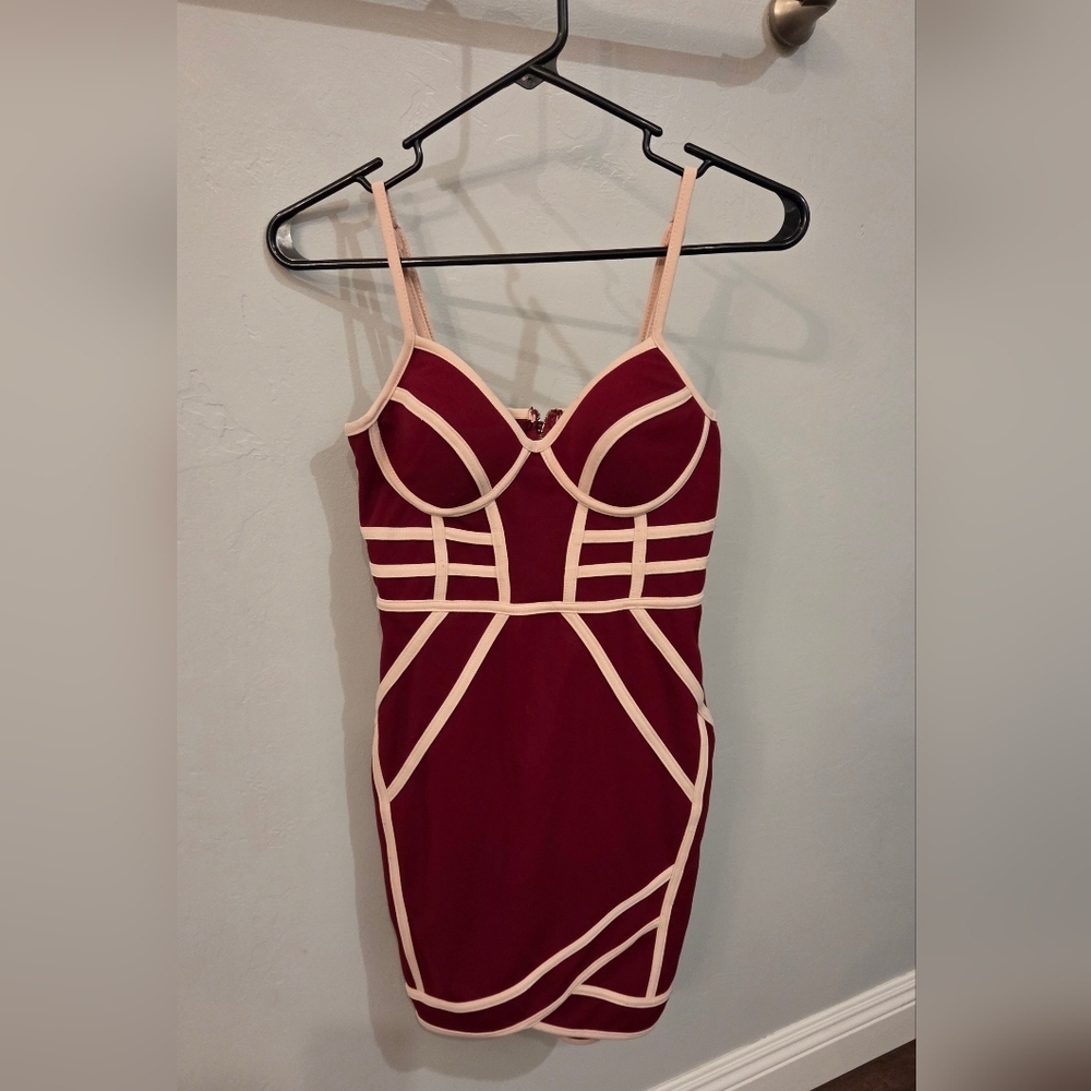 Entry Red and Gold Geometric Mini Dress - Picture 2 of 5
